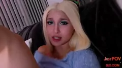 Afspelen POV: Wellustige blonde babe geniet van intense poesje met haar vriendje