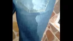 Reproducir Mojarme los pantalones y disfrutar cada segundo con un placer desconocido.
