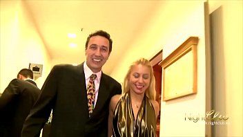 Abspielen Die Schlampe von der Party genommen und das Hotelzimmer betreten