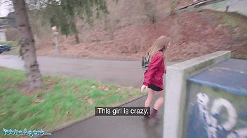 Afspelen Prostituee die orale seks heeft xxx