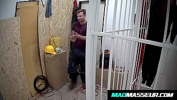 Abspielen Es wird empfohlen, seinen Penis so sinnlich und tief wie möglich in die Muschi dieser Frau einzuführen