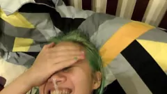 Jouer Une salope asiatique se déchaîne dans une compilation d'éjaculations faciales en POV