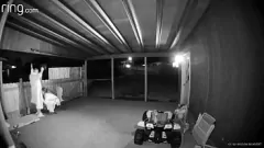 Abspielen Frau kann auf der Veranda nicht genug von Schwänzen bekommen