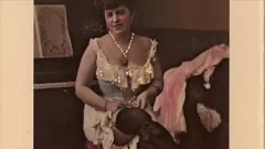 Reproduzir Coleção nostálgica MILF da Lanterna Dark Lantern: Dois séculos de pornografia vintage peluda