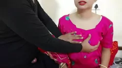 Reproducir Lección hardcore explícita de la maestra de chicas de desi: primeros platos de tetas, coño y culo