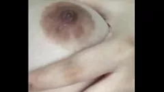 Jouer Asian Amateur GF ne peut pas obtenir suffisamment de masturbation